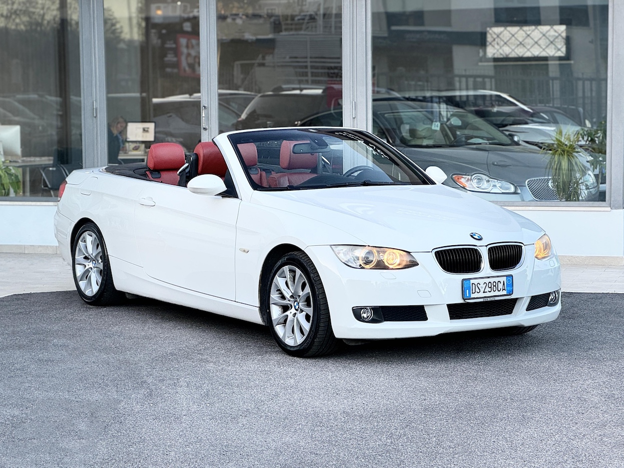 BMW - Serie 3       (E93)