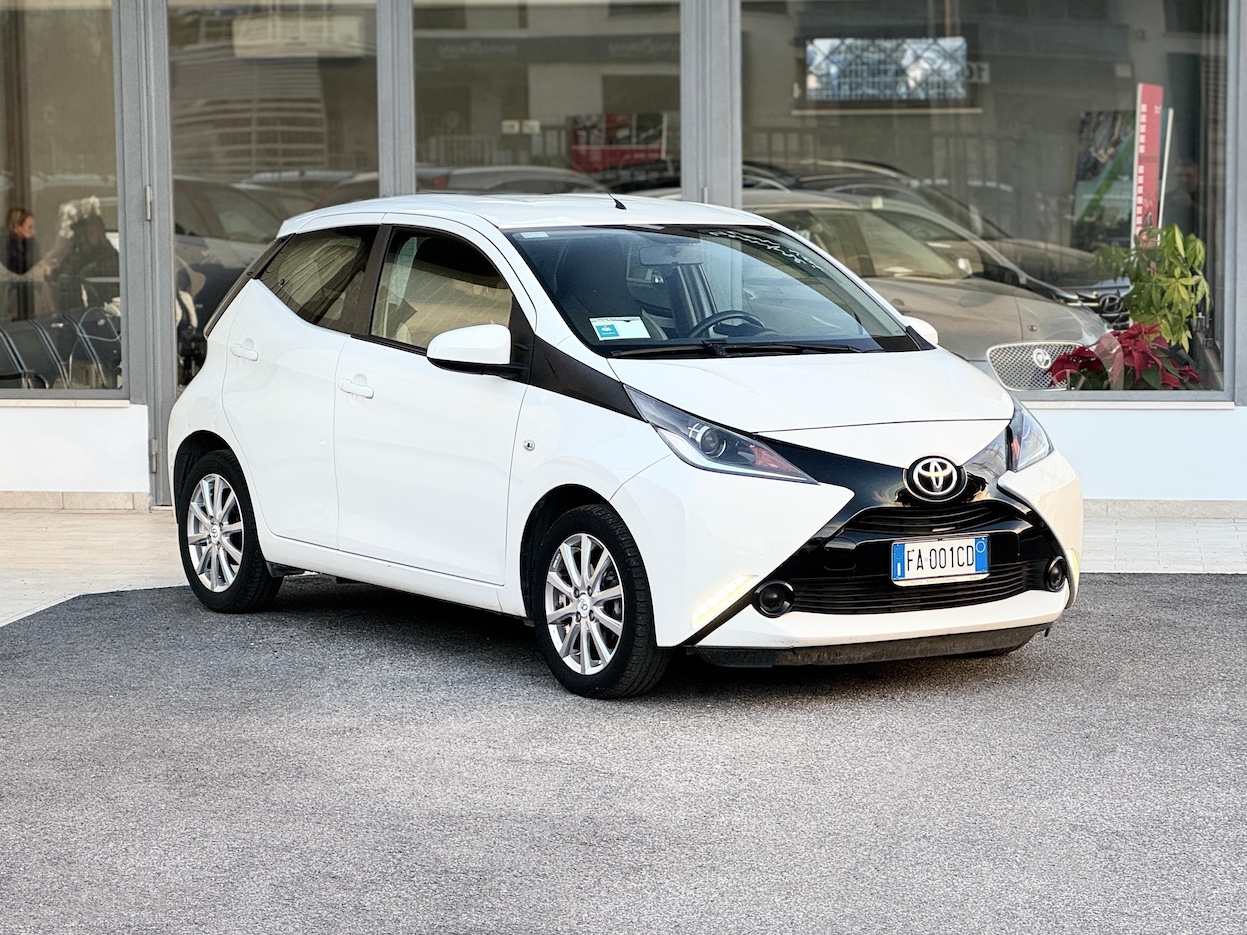 TOYOTA - Aygo 2ª serie