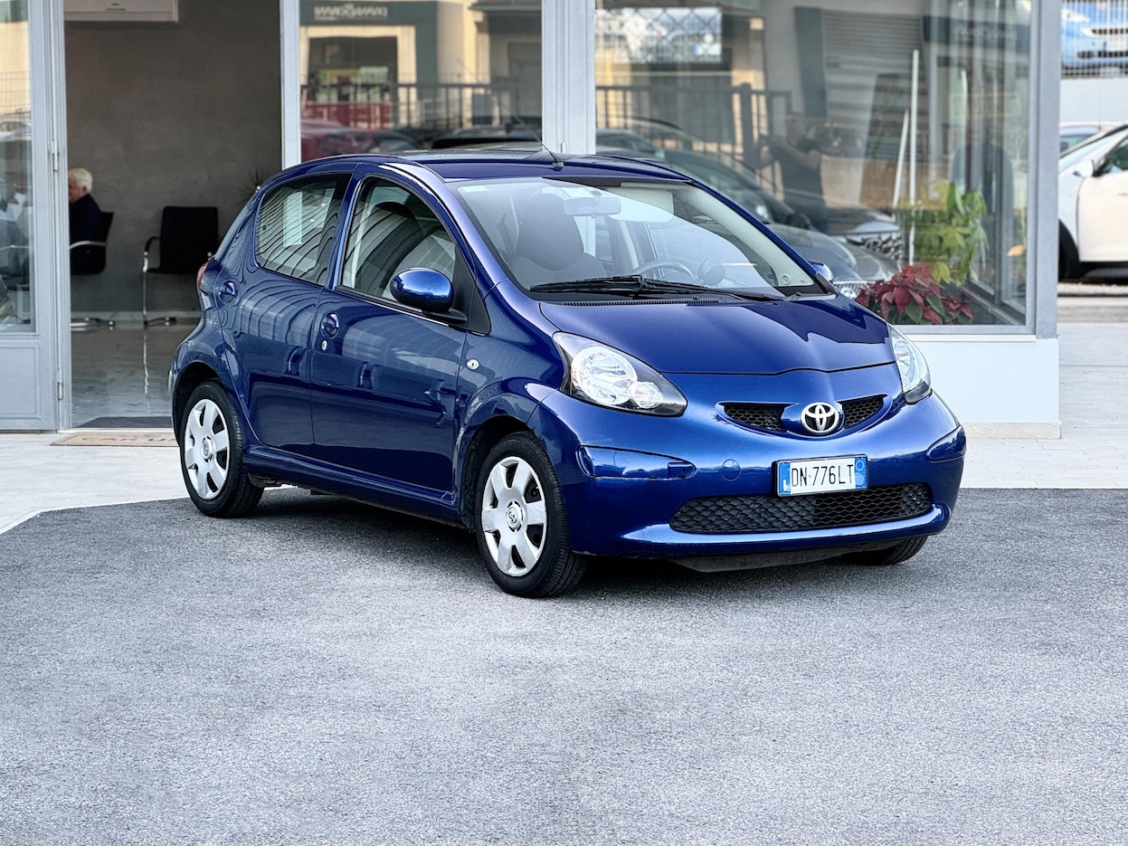 TOYOTA - Aygo 1ª serie