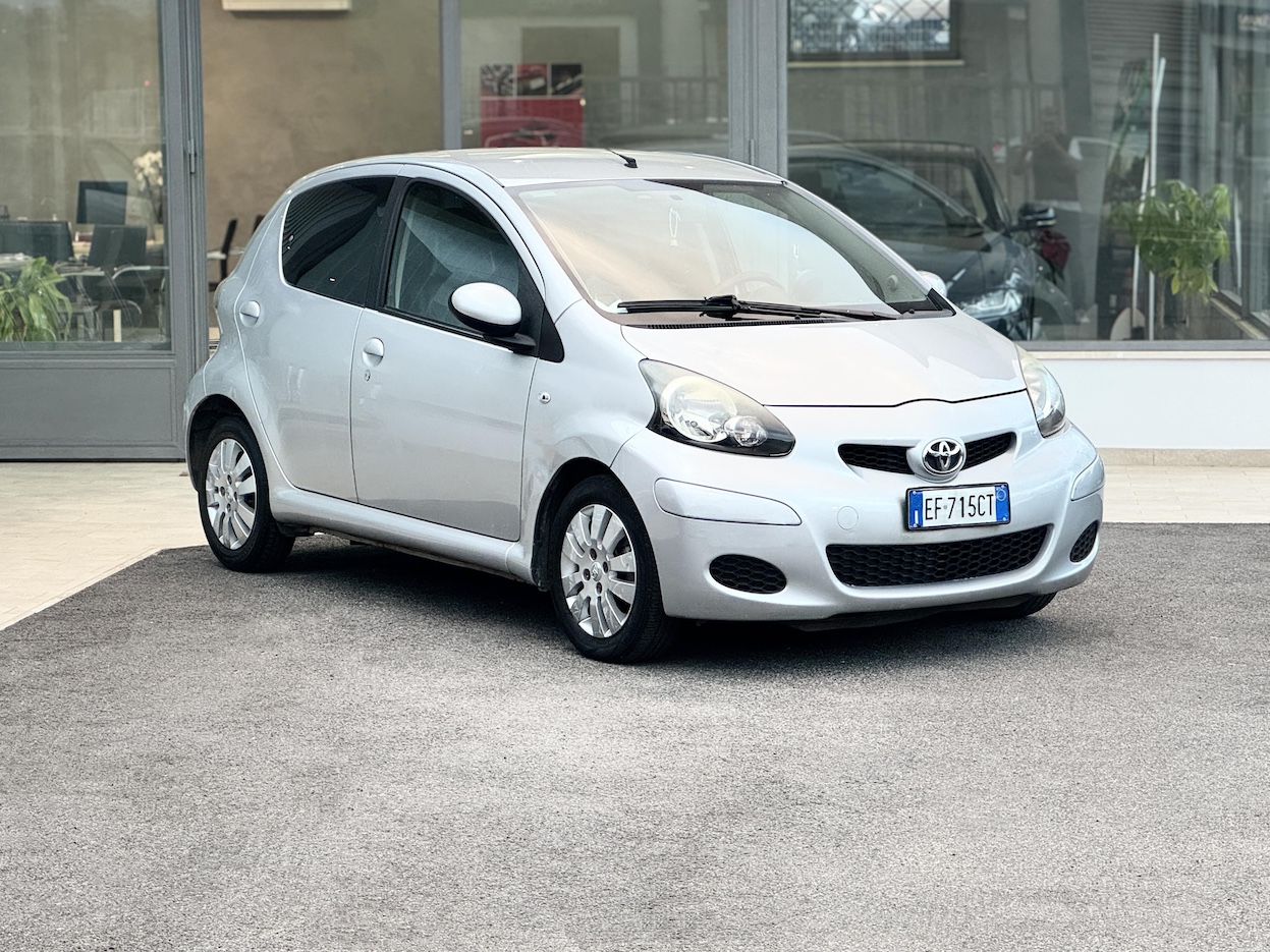 TOYOTA - Aygo 1ª serie