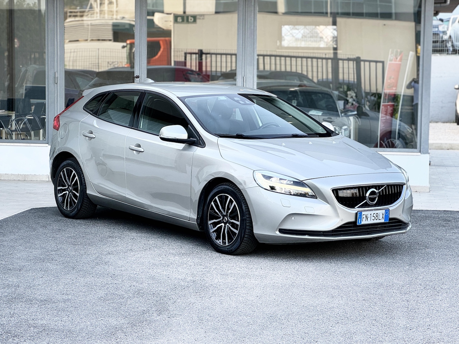 VOLVO - V40 (2012-2020)