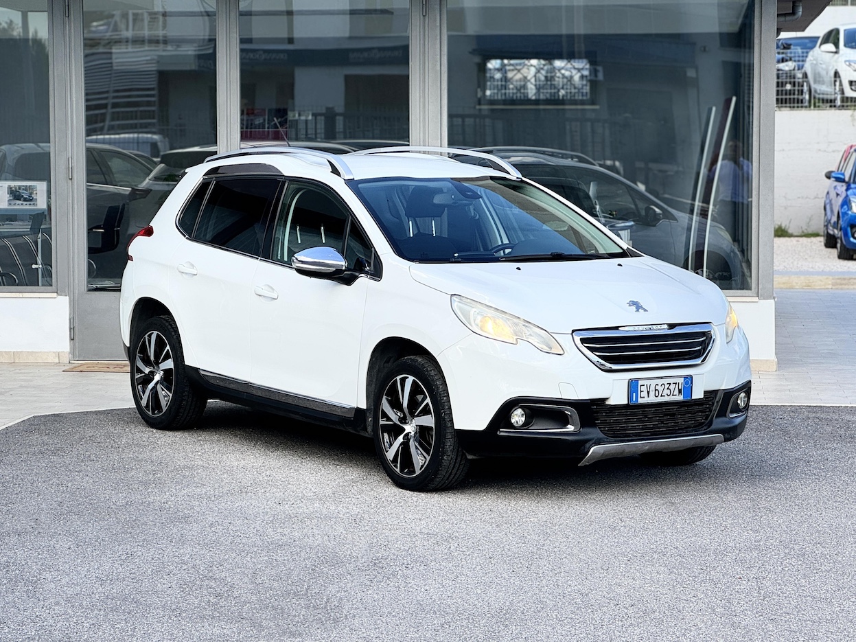 PEUGEOT - 2008