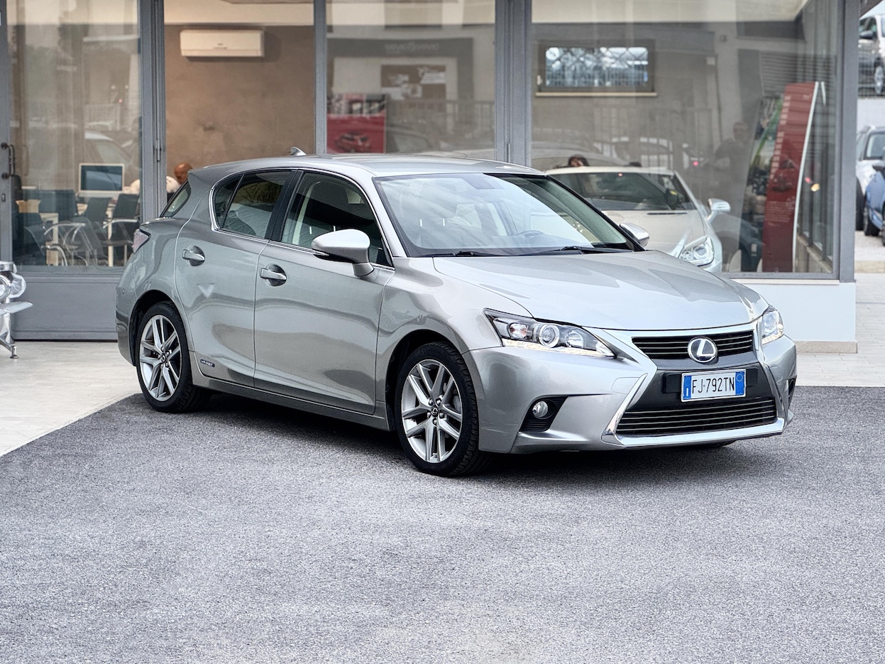 LEXUS - CT