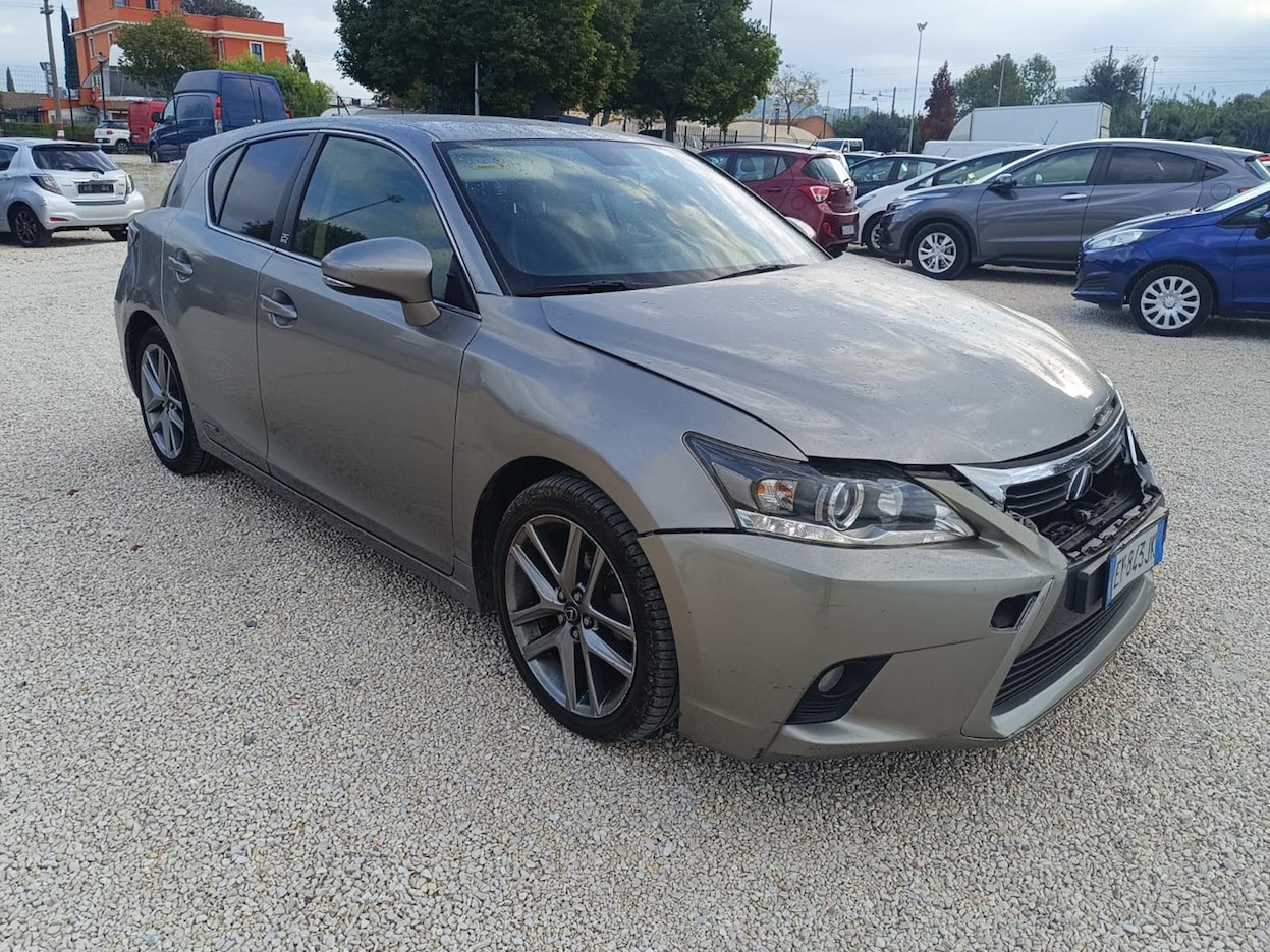 LEXUS - CT