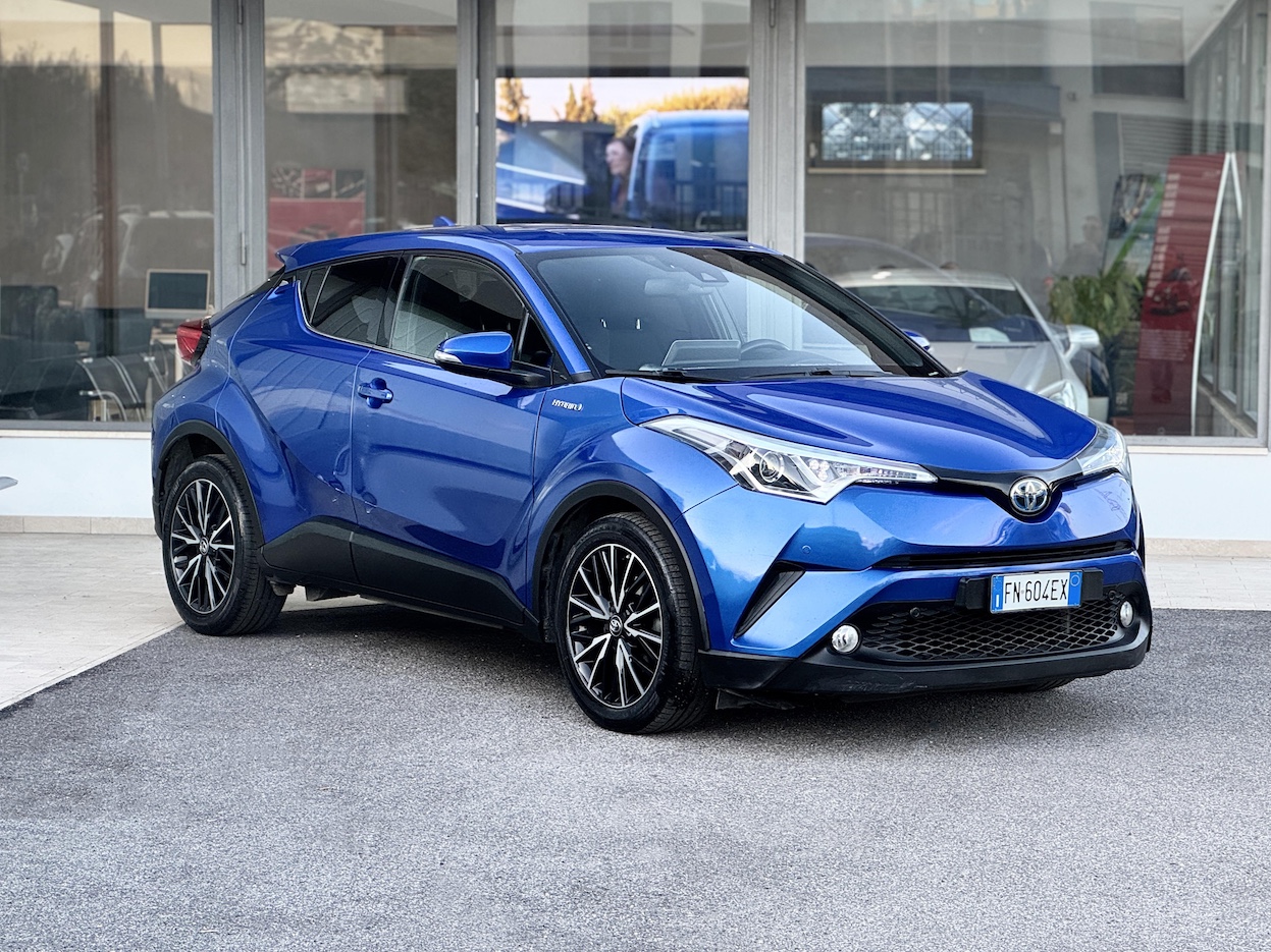 TOYOTA - C-HR