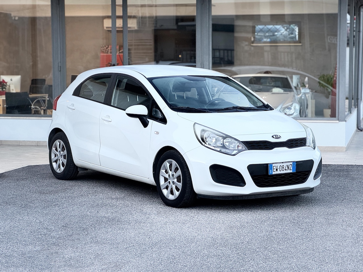 KIA - Rio 3ª serie