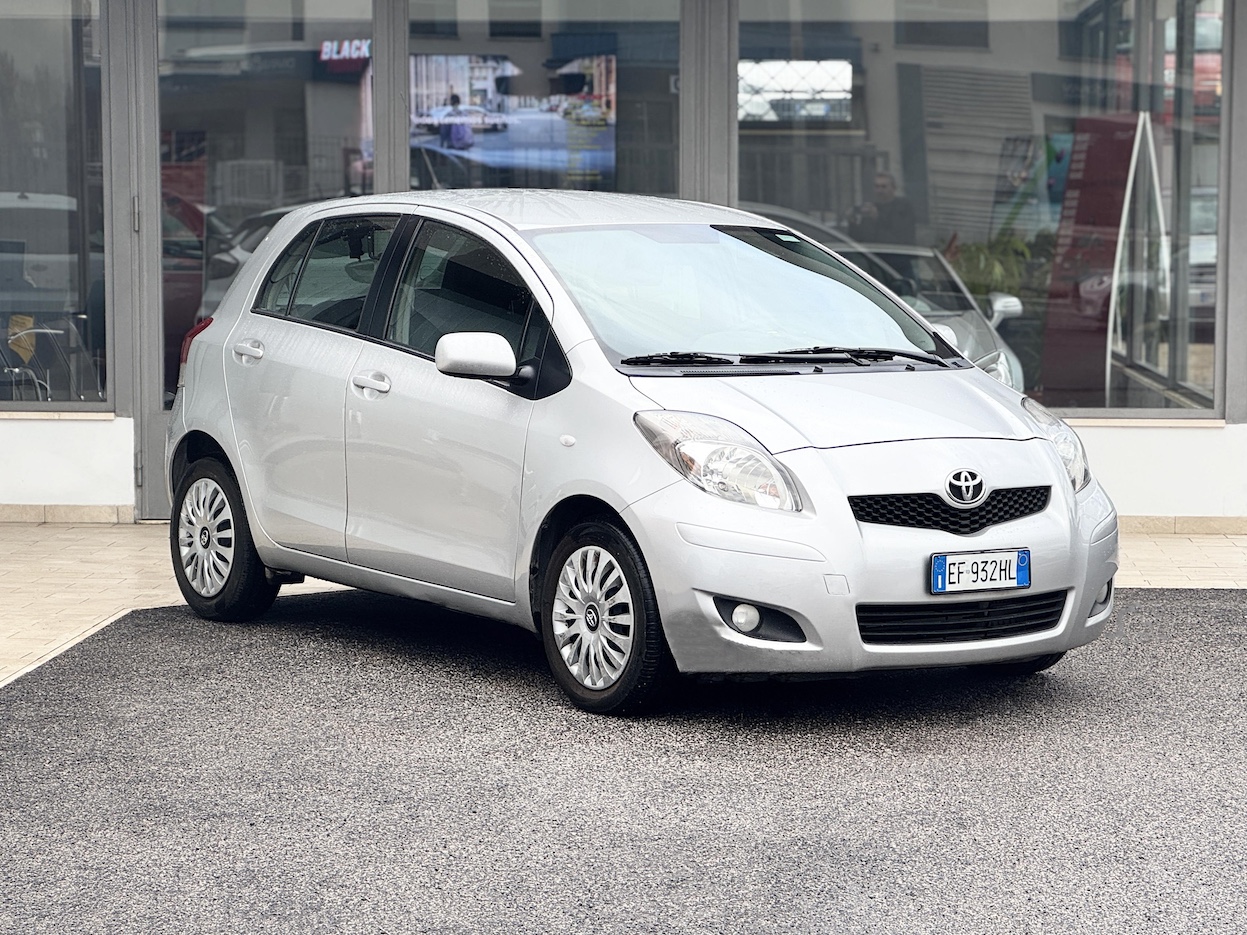 TOYOTA - Yaris 2ª serie