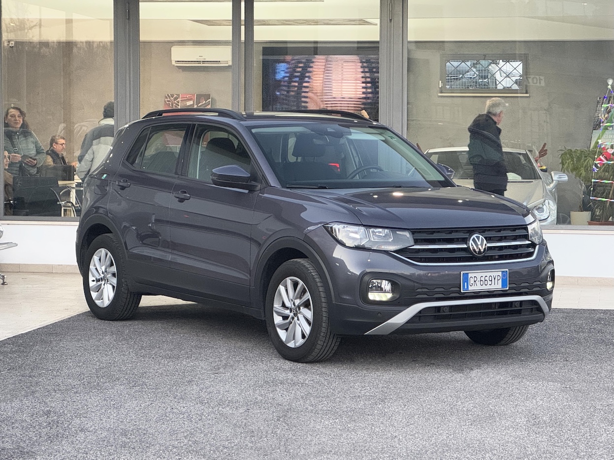 VOLKSWAGEN - T-Cross