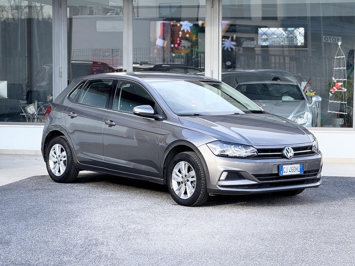 VOLKSWAGEN - Polo 6ª serie