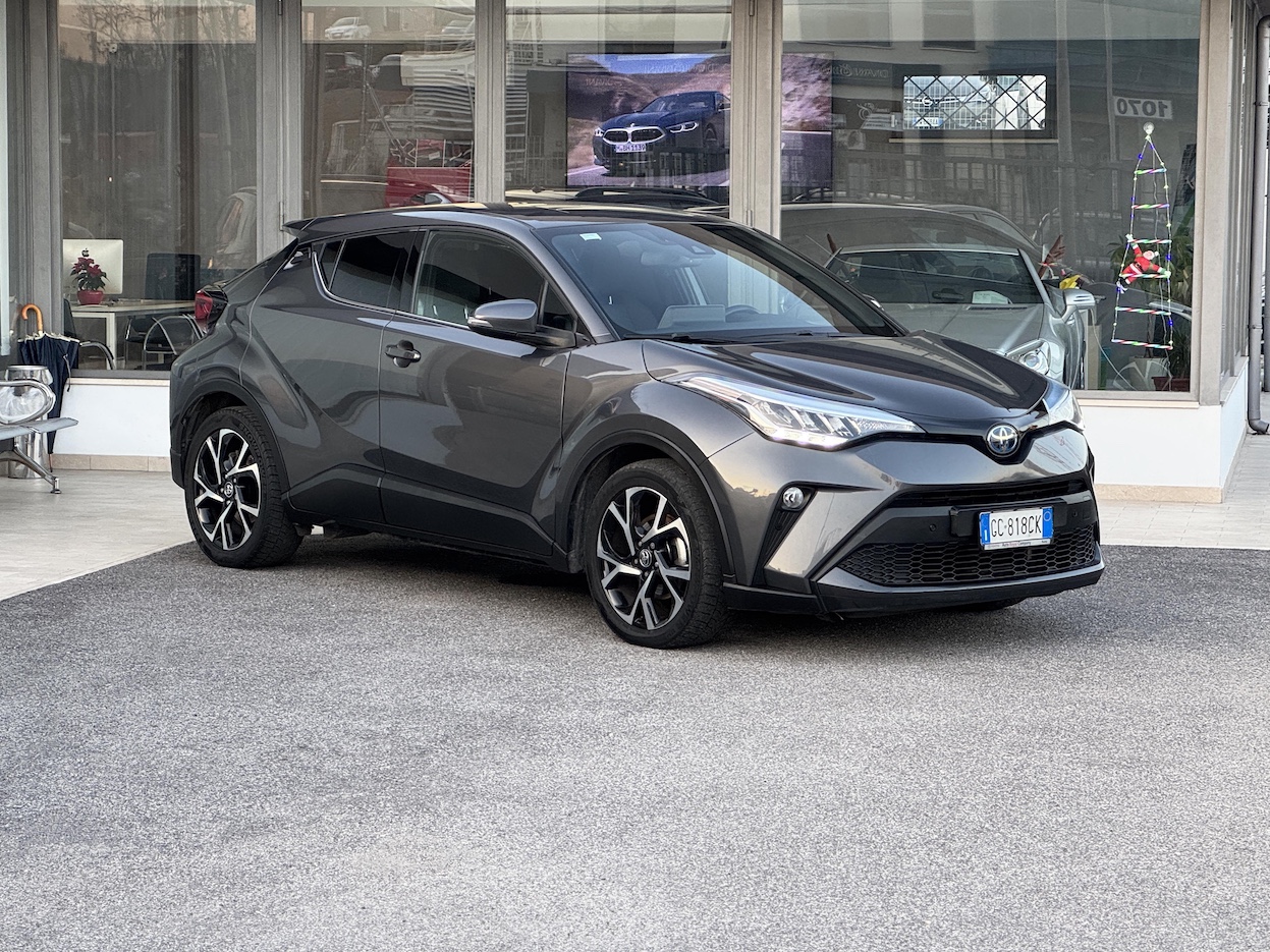 TOYOTA - C-HR