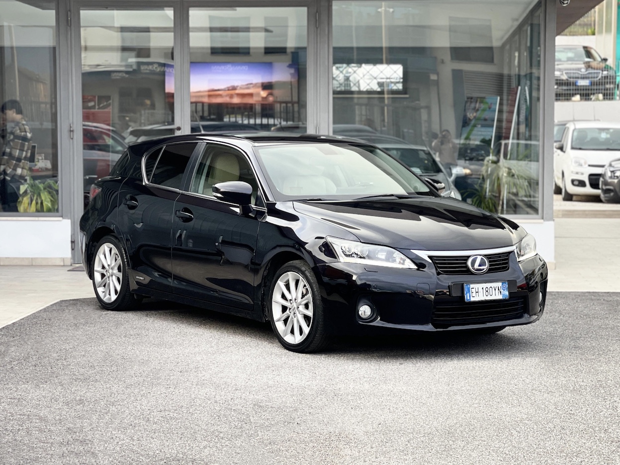 LEXUS - CT