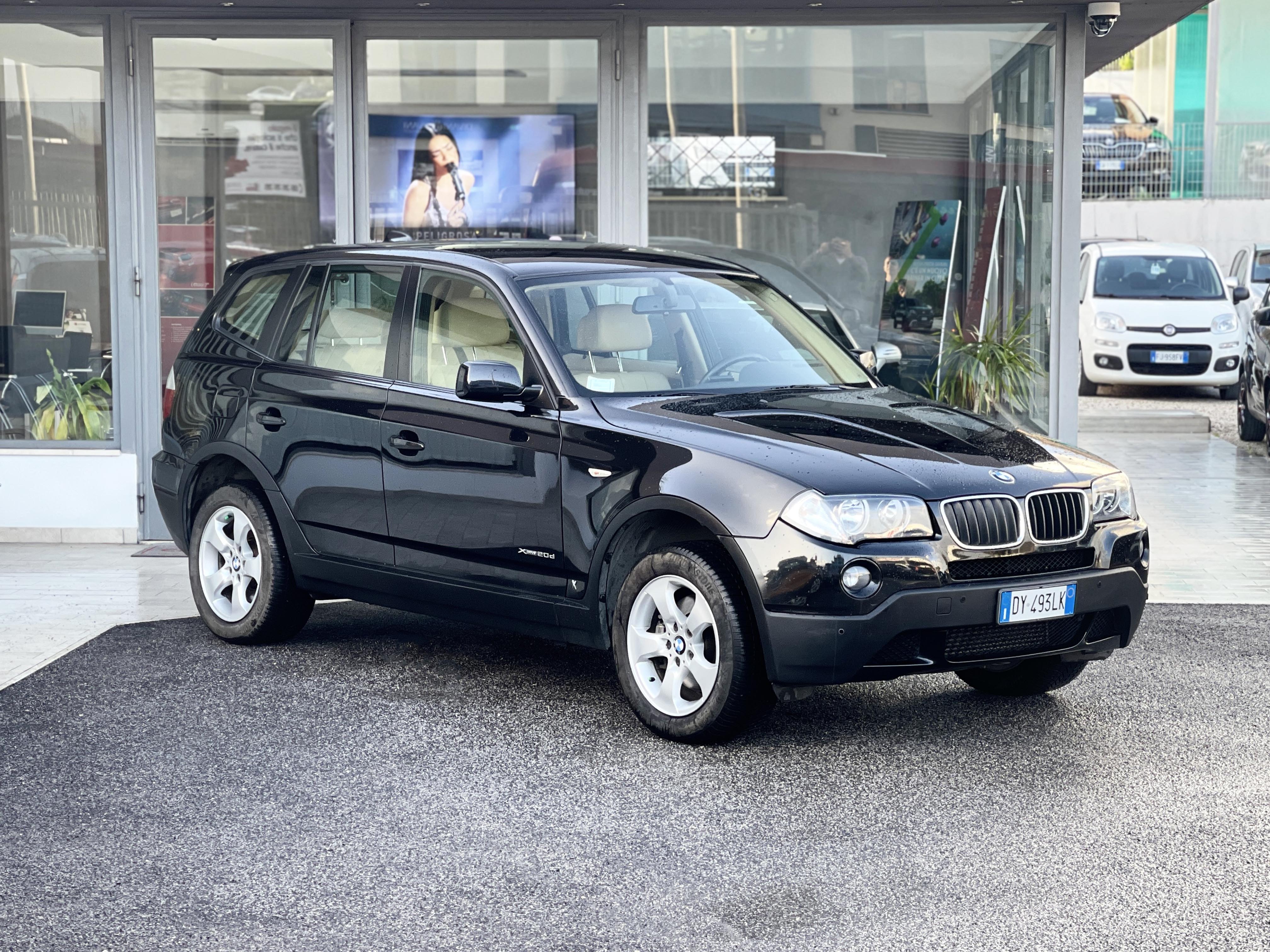 BMW - X3            (E83)